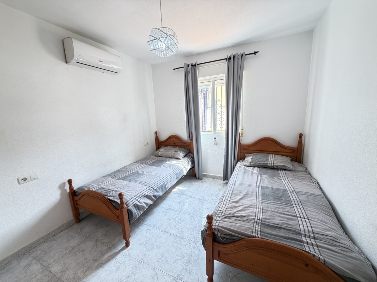 4 Bedroom Property in Villamartin