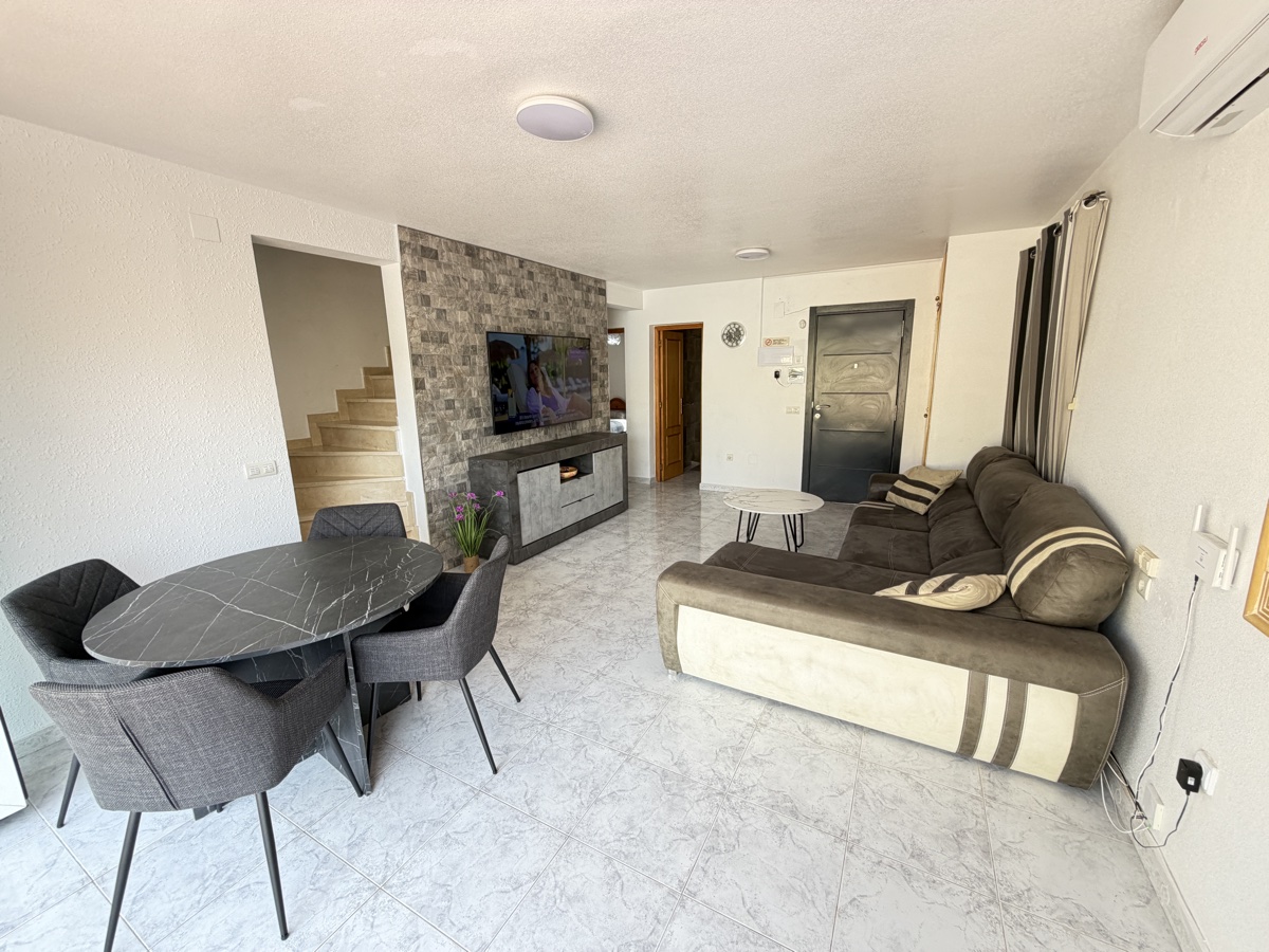 4 Bedroom Property in Villamartin