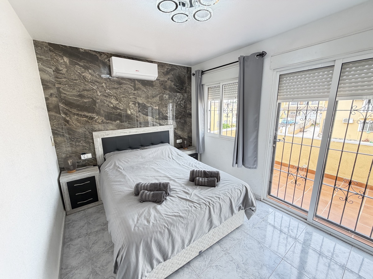 4 Bedroom Property in Villamartin