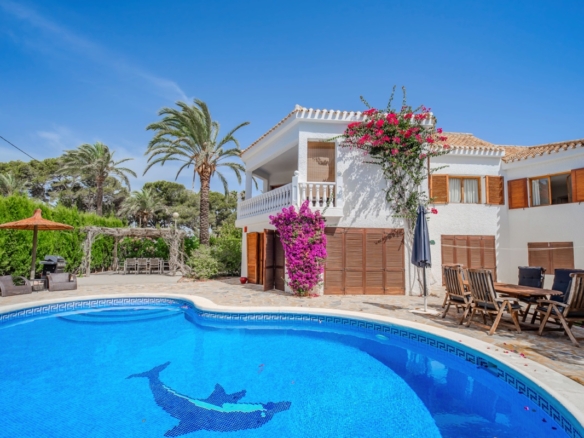 4 Bedroom Property in Cabo Roig