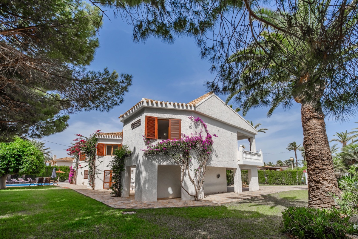 4 Bedroom Property in Cabo Roig