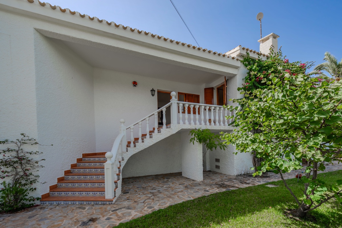 4 Bedroom Property in Cabo Roig