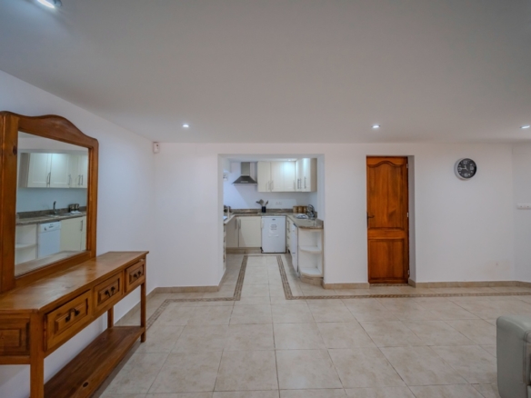 4 Bedroom Property in Cabo Roig
