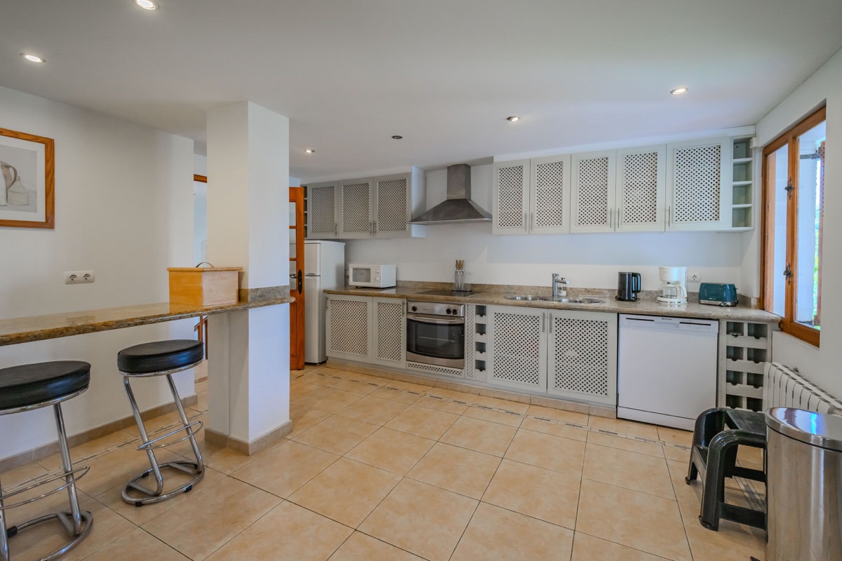 4 Bedroom Property in Cabo Roig