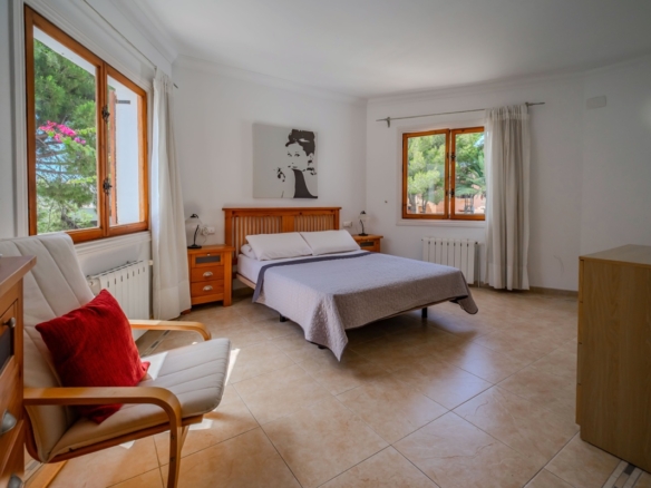 4 Bedroom Property in Cabo Roig