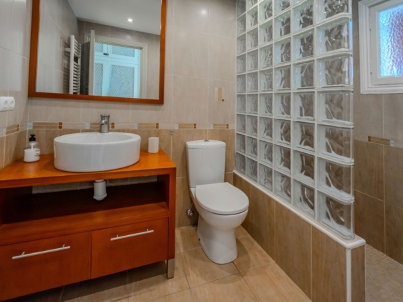 4 Bedroom Property in Cabo Roig