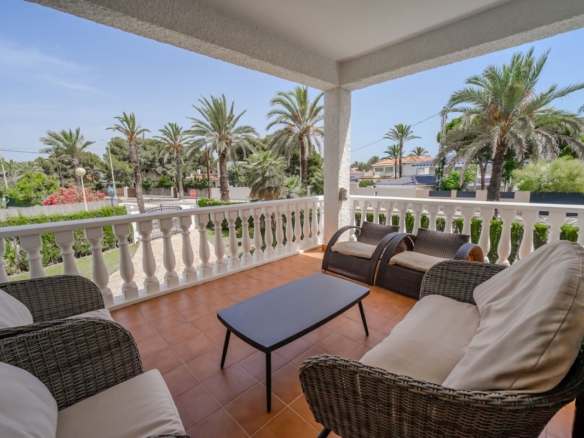 4 Bedroom Property in Cabo Roig
