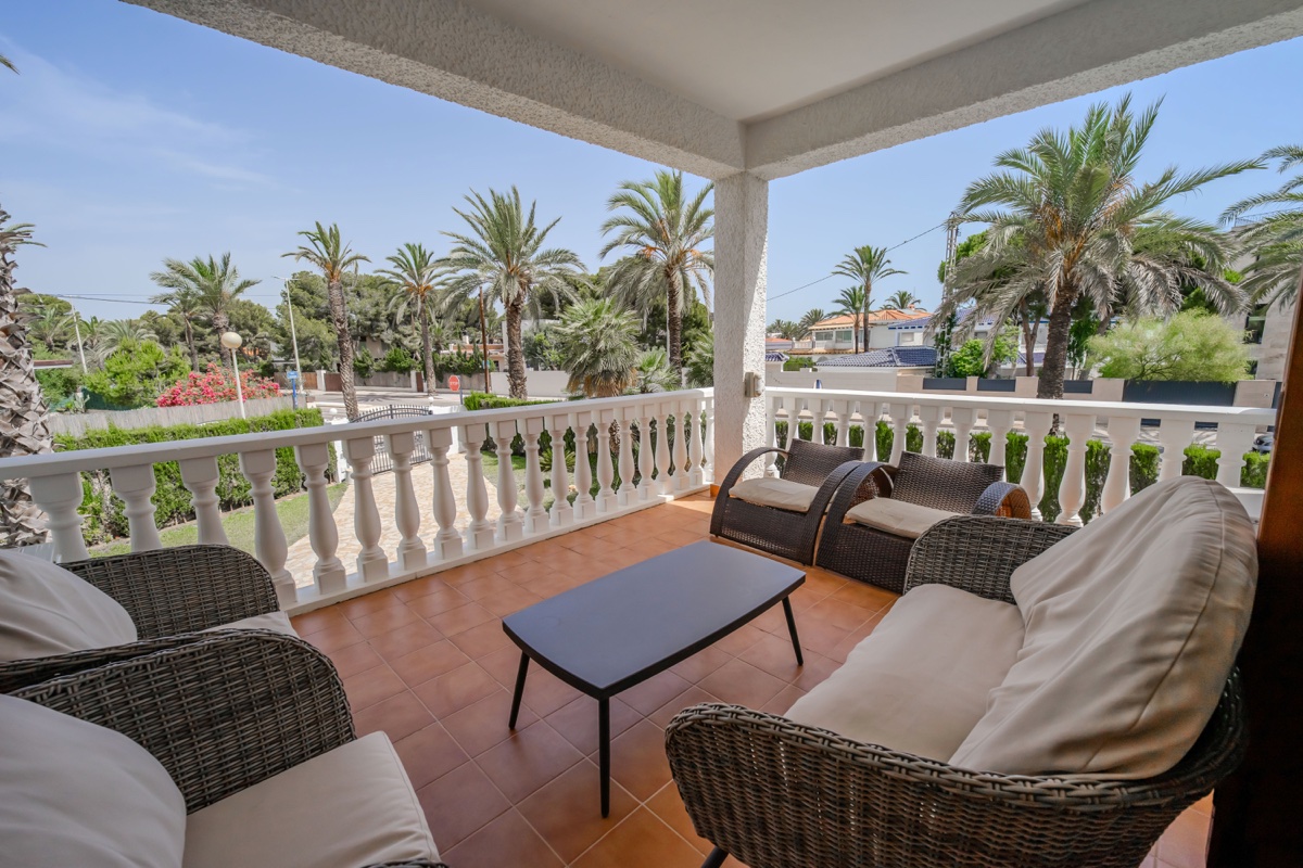 4 Bedroom Property in Cabo Roig