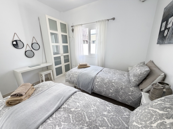4 Bedroom Property in Mil Palmeras