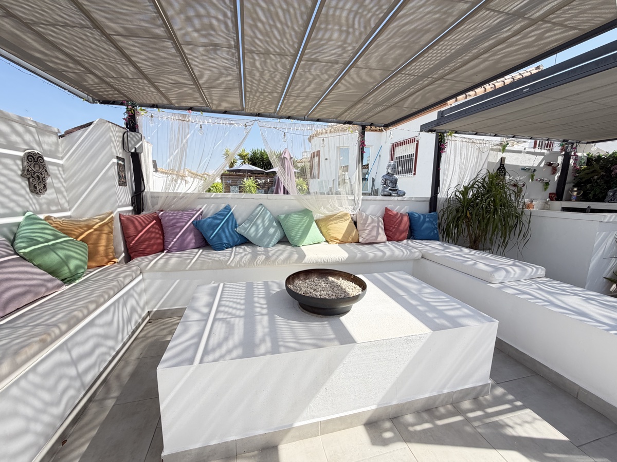 3 Bedroom Property in San Miguel De Salinas