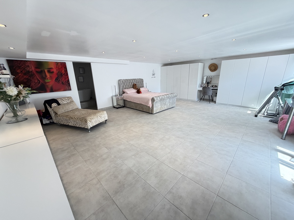 3 Bedroom Property in San Miguel De Salinas