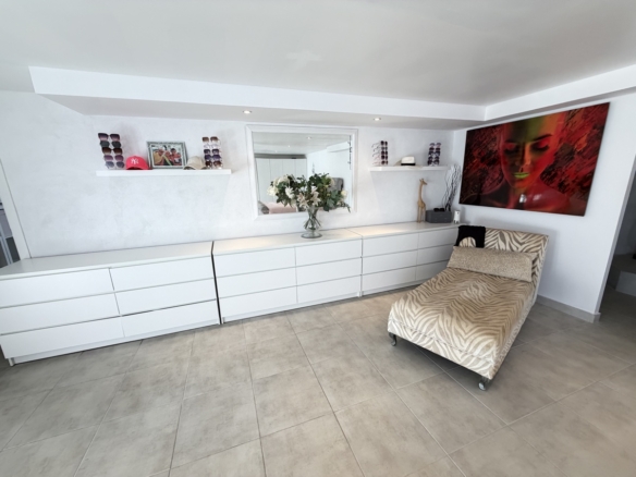 3 Bedroom Property in San Miguel De Salinas