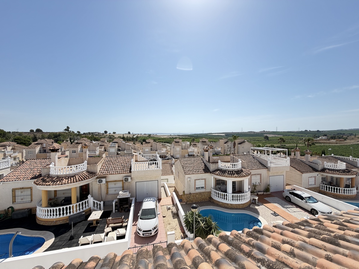 3 Bedroom Property in San Miguel De Salinas