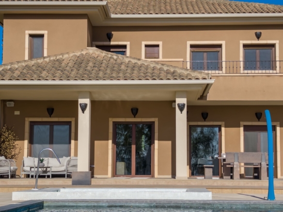 6 Bedroom Property in Torremendo