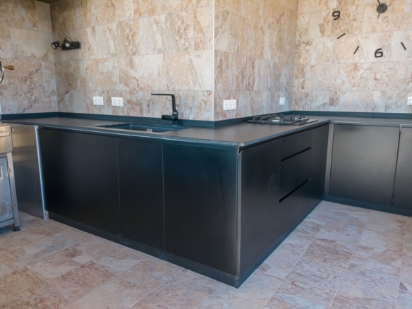 6 Bedroom Property in Torremendo