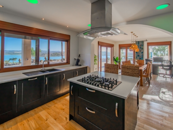 6 Bedroom Property in Torremendo