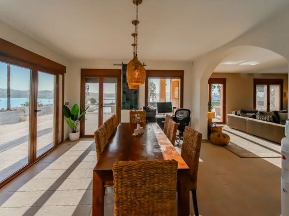 6 Bedroom Property in Torremendo