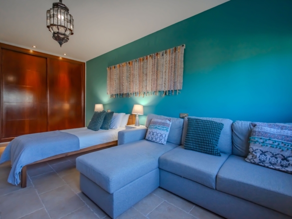 6 Bedroom Property in Torremendo