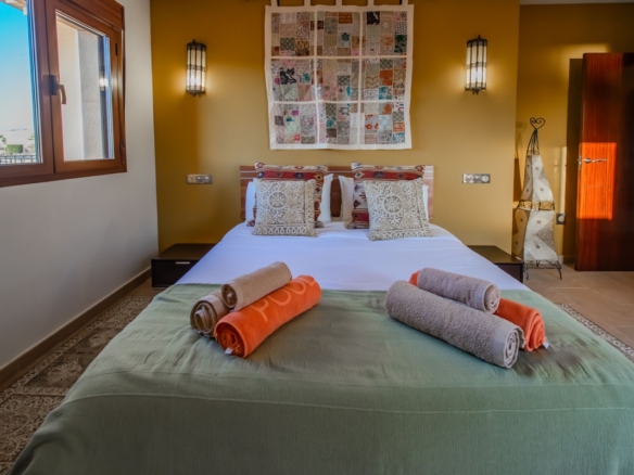 6 Bedroom Property in Torremendo