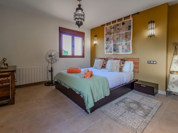 6 Bedroom Property in Torremendo