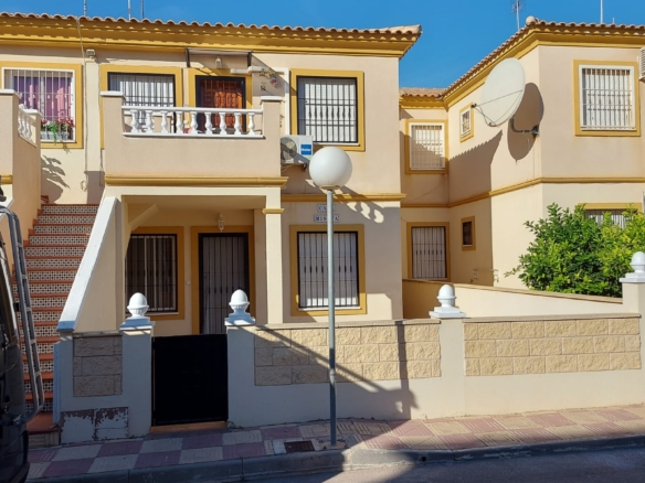 2 Bedroom Property in Playa Flamenca