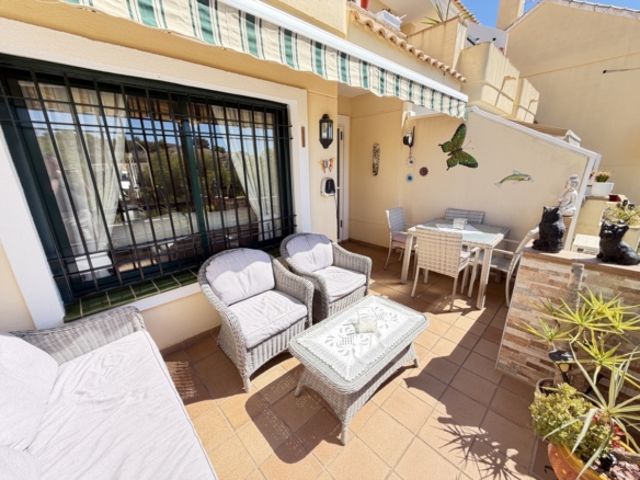 2 Bedroom Property in Campoamor Golf
