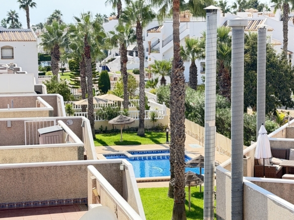 5 Bedroom Property in Villamartin