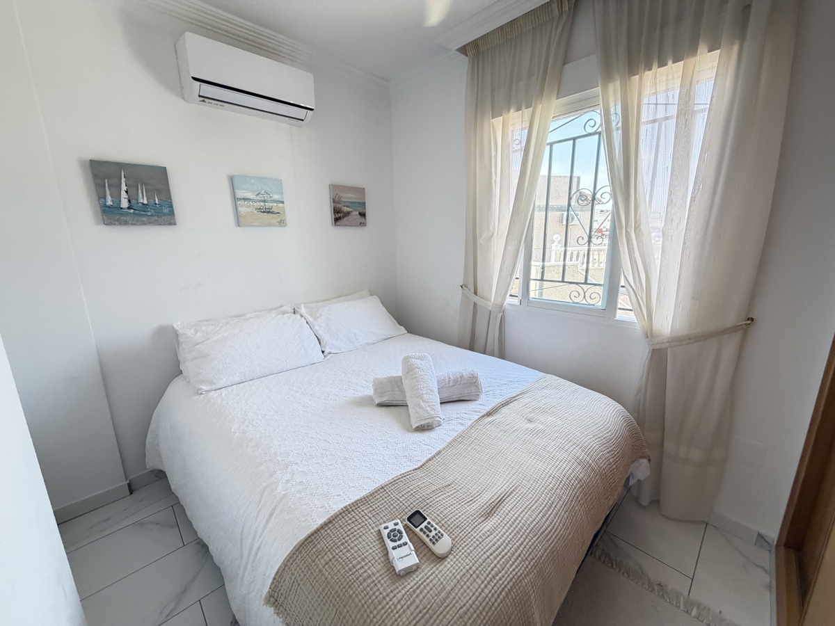 5 Bedroom Property in Villamartin