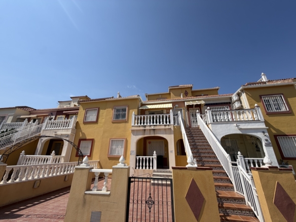 3 Bedroom Property in Cabo Roig