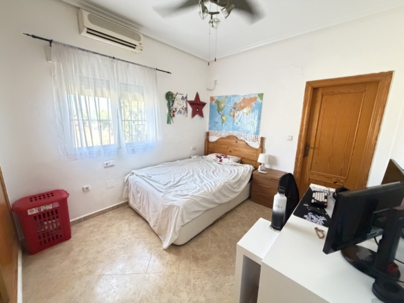 7 Bedroom Property in Gea y Truyols