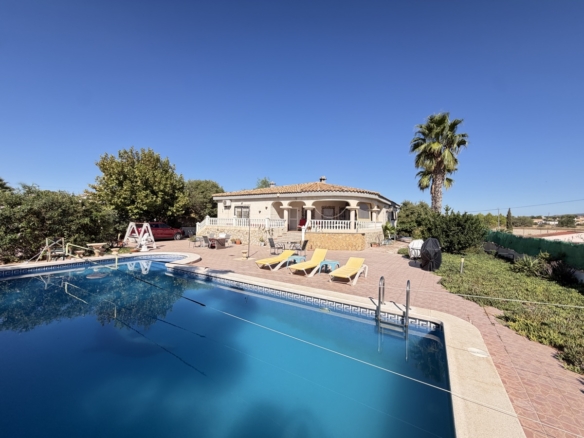 7 Bedroom Property in Gea y Truyols