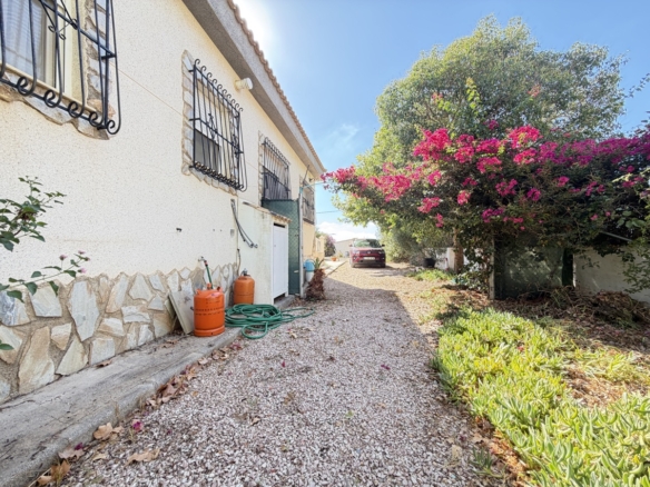 7 Bedroom Property in Gea y Truyols