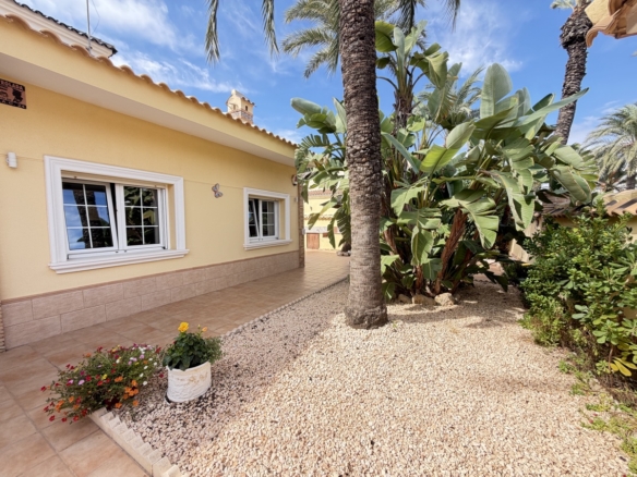 4 Bedroom Property in Cabo Roig