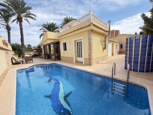 4 Bedroom Property in Cabo Roig