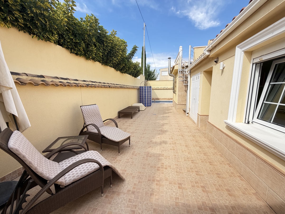4 Bedroom Property in Cabo Roig