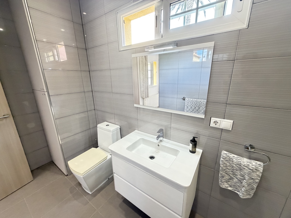 4 Bedroom Property in Cabo Roig