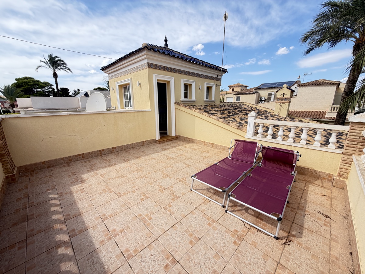 4 Bedroom Property in Cabo Roig