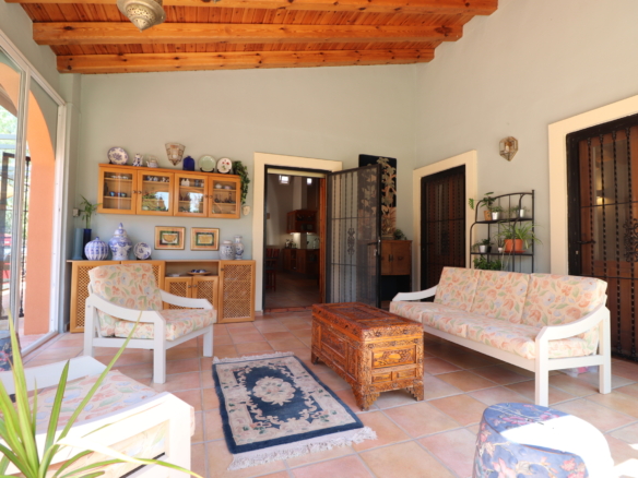 7 Bedroom Property in Catral