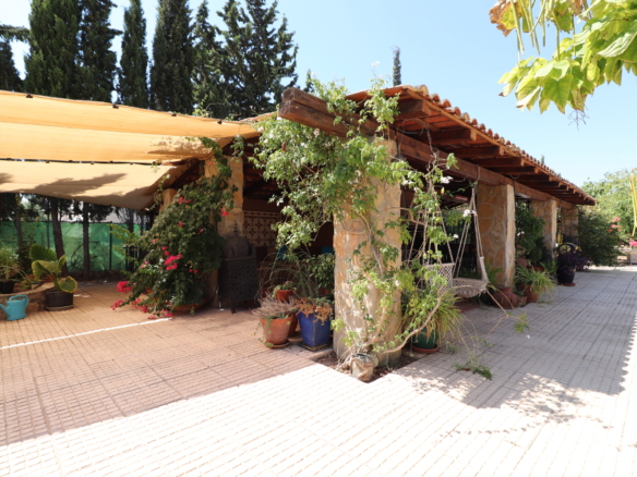 7 Bedroom Property in Catral