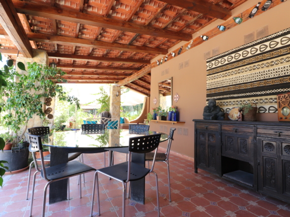 7 Bedroom Property in Catral
