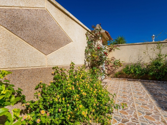 3 Bedroom Property in Playa Flamenca