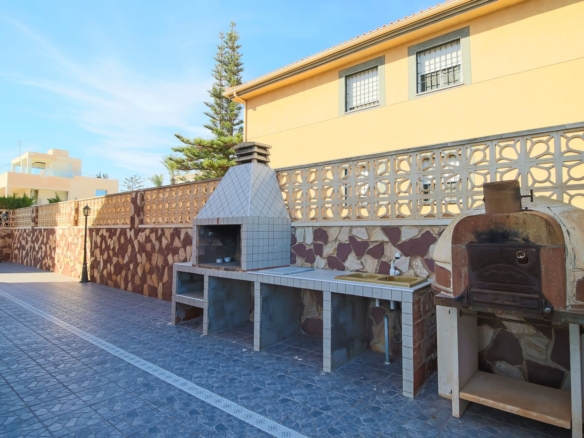 4 Bedroom Property in La Zenia