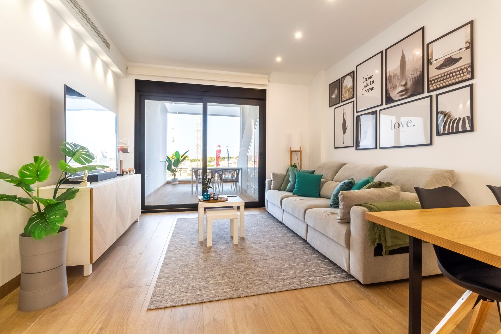 2 Bedroom Property in Los Balcones