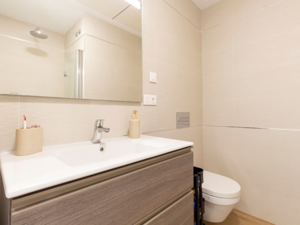 2 Bedroom Property in Los Balcones