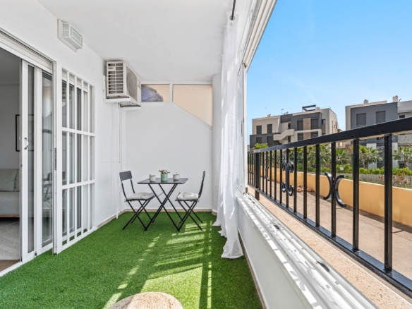 2 Bedroom Property in Playa Flamenca