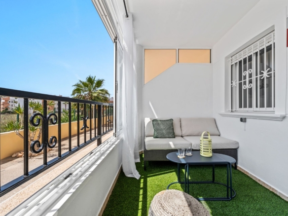 2 Bedroom Property in Playa Flamenca
