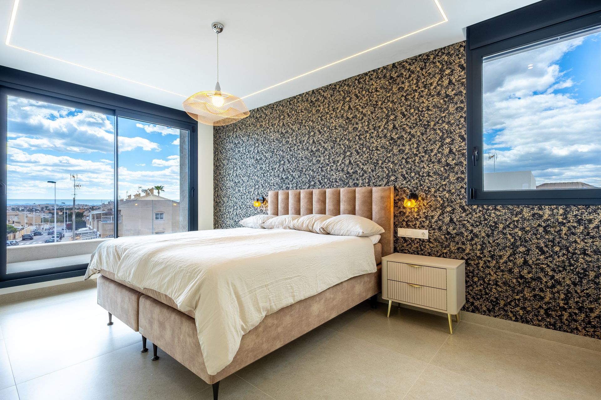 4 Bedroom Property in Aguas Nuevas