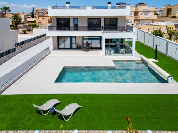4 Bedroom Property in Aguas Nuevas