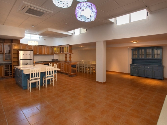 4 Bedroom Property in Torrevieja
