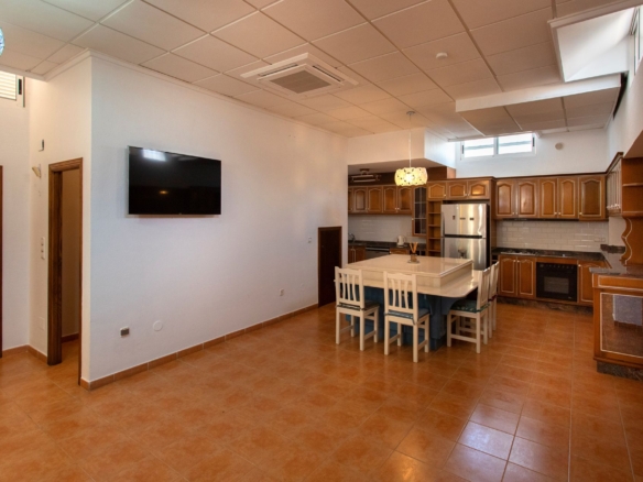 4 Bedroom Property in Torrevieja